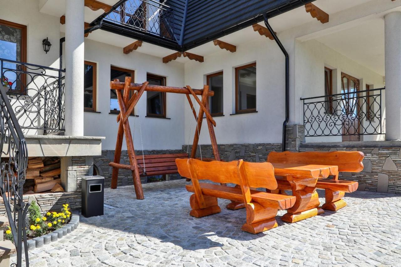 Pokoje Goscinne Roztoka Poronin Exterior photo